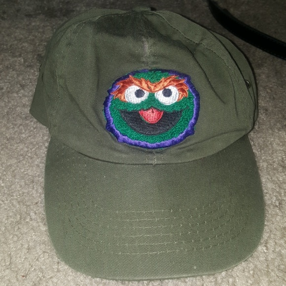 Green Oscar the Grouch Hat - Picture 1 of 3